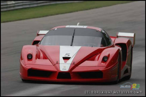 FXX (Photo: Philippe Champoux, Auto123.com)