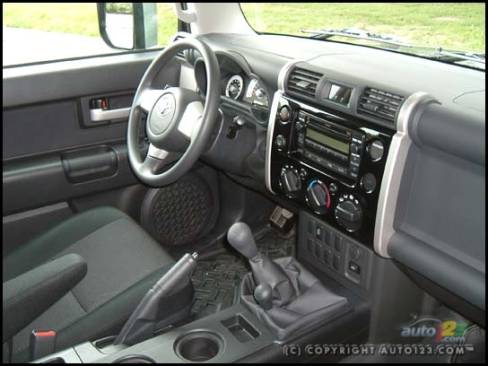 2007 Toyota FJ Cruiser (Photo: Rob Rothwell, Auto123.com)