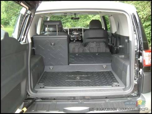 2007 Toyota FJ Cruiser (Photo: Rob Rothwell, Auto123.com)