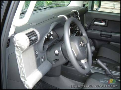 2007 Toyota FJ Cruiser (Photo: Rob Rothwell, Auto123.com)