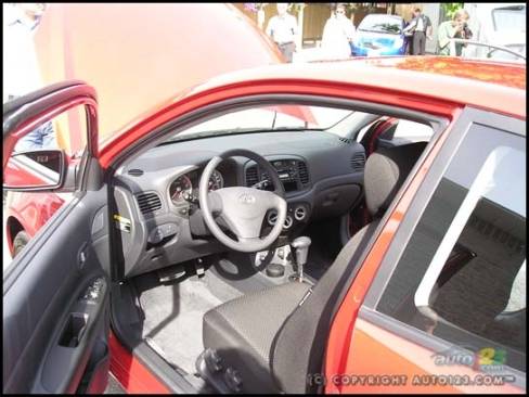 Hyundai Accent 2007 (Photo: Michel Deslauriers, Auto123.com)