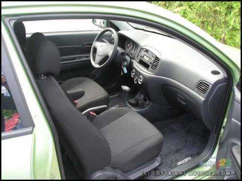 Hyundai Accent 2007 (Photo: Michel Deslauriers, Auto123.com)