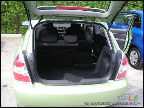 2007 Hyundai Accent Hatchback (Photo: Michel Deslauriers, Auto123.com)