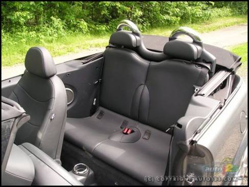 MINI Cooper S Cabriolet (Photo: Michel Deslauriers, Auto123.com)