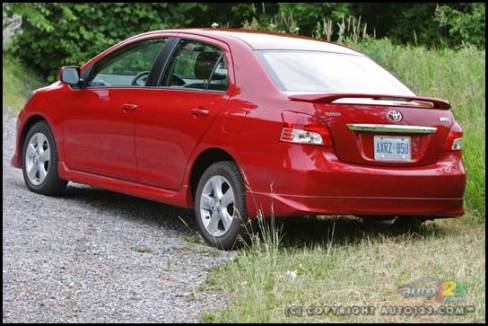 Toyota Yaris Berline 2007 (Photo: Philippe Champoux)