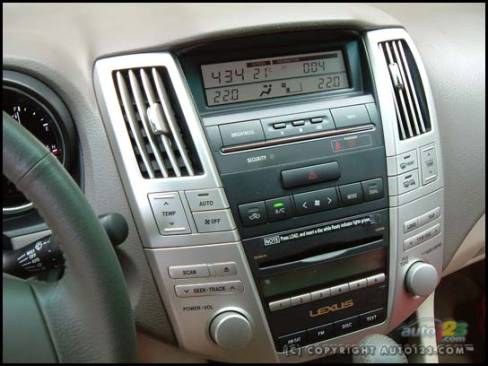 2007 Lexus RX 350 (Photo: Rob Rothwell, Auto123.com)