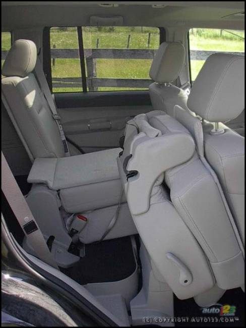 2006 Jeep Commander LTD (Photo: Kevin '' Crash'' Corrigan)