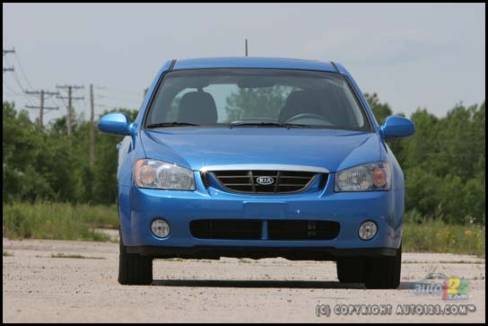 2006 Kia Spectra5 EX Sport (Photo: Philippe Champoux, Auto123.com)