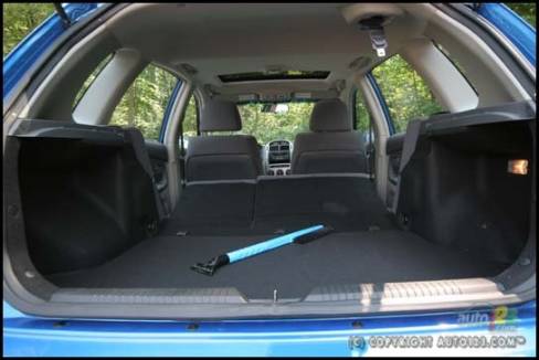 2006 Kia Spectra5 EX Sport (Photo: Philippe Champoux, Auto123.com)