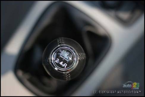 Kia Spectra5 EX Sport 2006 (Photo: Philippe Champoux, Auto123.com)