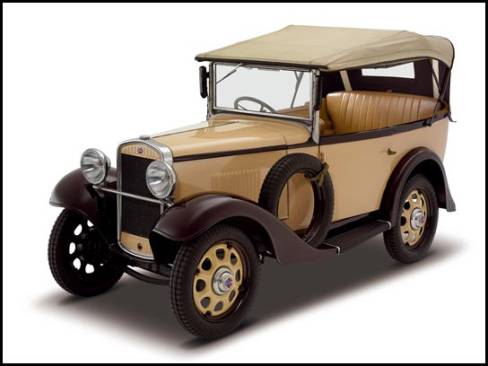 1933 Datsun 12 Phaeton (Photo: Nissan)