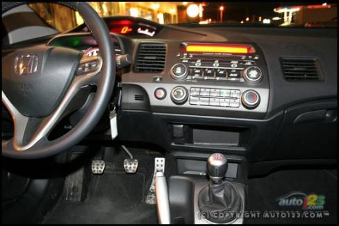 2006 Honda Civic Si (Photo: Justin Pritchard, Auto123.com)