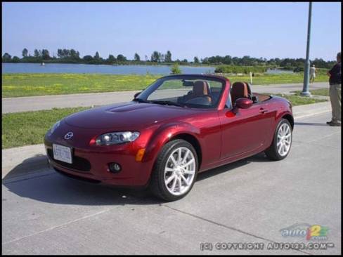 2006 Mazda MX-5 GT (Photo: Kevin ''Crash'' Corrigan, Auto123.com)