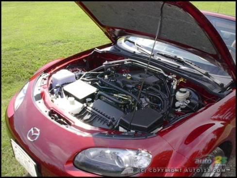 2006 Mazda MX-5 GT (Photo: Kevin ''Crash'' Corrigan, Auto123.com)