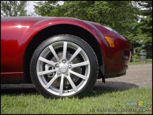 2006 Mazda MX-5 GT (Photo: Kevin ''Crash'' Corrigan, Auto123.com)