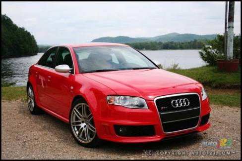 Audi RS 4 2007 (Photo: Amyot Bachand, Auto123.com)