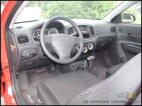 2007 Accent GS Premium Hatchback (Photo: Lesley Wimbush, Auto123.com)