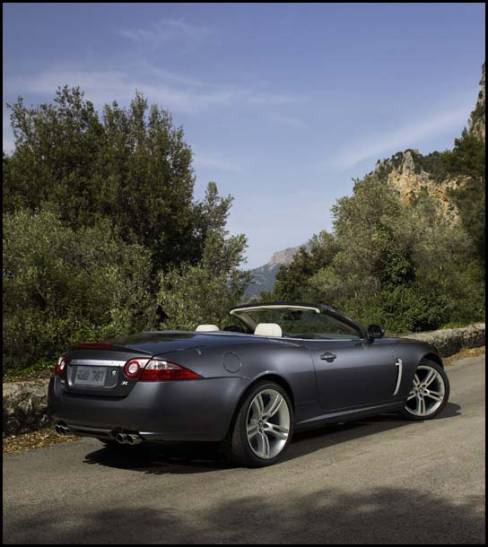 2007 Jaguar XKR (Photo: Jaguar)