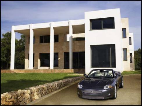 2007 Jaguar XKR (Photo: Jaguar)