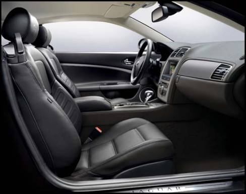 2007 Jaguar XKR (Photo: Jaguar)