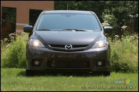 2006 Mazda5 GT (Photo: Philippe Champoux, Auto123.com)