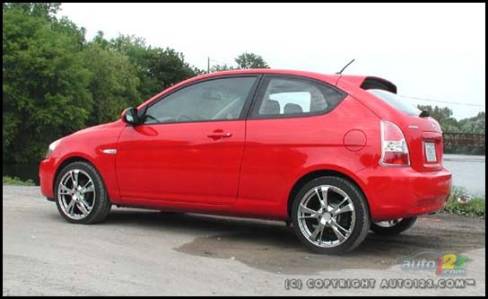 2007 Accent GS Premium Hatchback (Photo: Lesley Wimbush, Auto123.com)