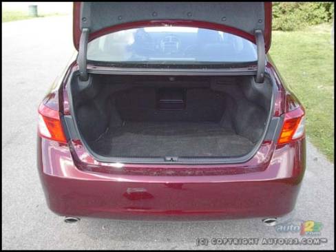 2007 Lexus ES 350 (Photo: Kevin ''Crash'' Corrigan, Auto123.com)