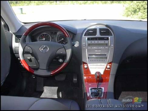 2007 Lexus ES 350 (Photo: Kevin ''Crash'' Corrigan, Auto123.com)