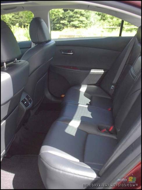 2007 Lexus ES 350 (Photo: Kevin ''Crash'' Corrigan, Auto123.com)