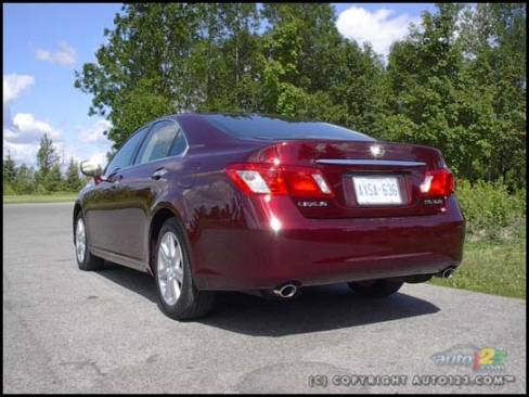 2007 Lexus ES 350 (Photo: Kevin ''Crash'' Corrigan, Auto123.com)