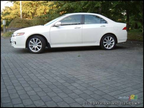 2006 Acura TSX (Photo: Rob Rothwell, Auto123.com)
