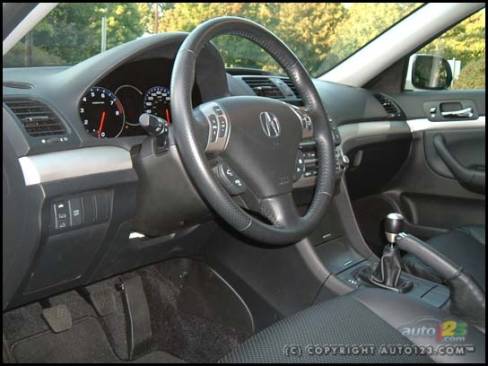 2006 Acura TSX (Photo: Rob Rothwell, Auto123.com)