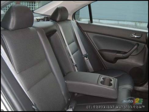 2006 Acura TSX (Photo: Rob Rothwell, Auto123.com)