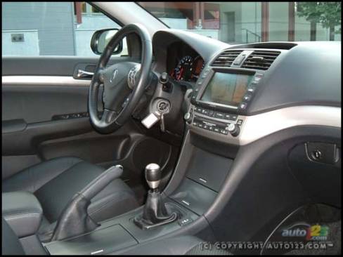 2006 Acura TSX (Photo: Rob Rothwell, Auto123.com)