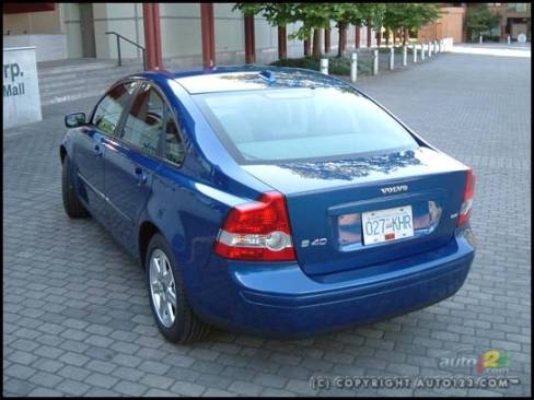 2006 Volvo S40 2.4i (Photo: Rob Rothwell, Auto123.com)