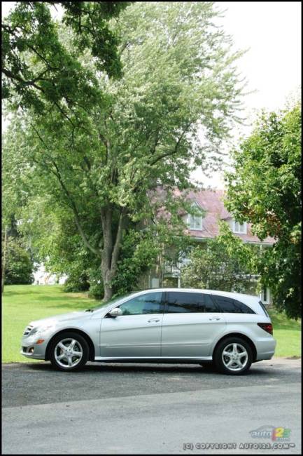 2006 Mercedes-Benz R 350 (Photo: Philippe Champoux, Auto123.com)