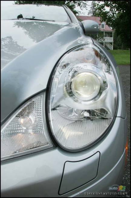 2006 Mercedes-Benz R 350 (Photo: Philippe Champoux, Auto123.com)