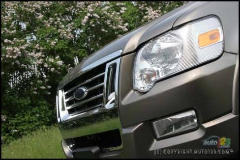 2007 Ford Explorer Sport Trac Limited 4x4 (Photo: Philippe Champoux, Auto123.com)