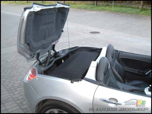 2007 Saturn Sky (Photo: Rob Rothwell, Auto123.com)