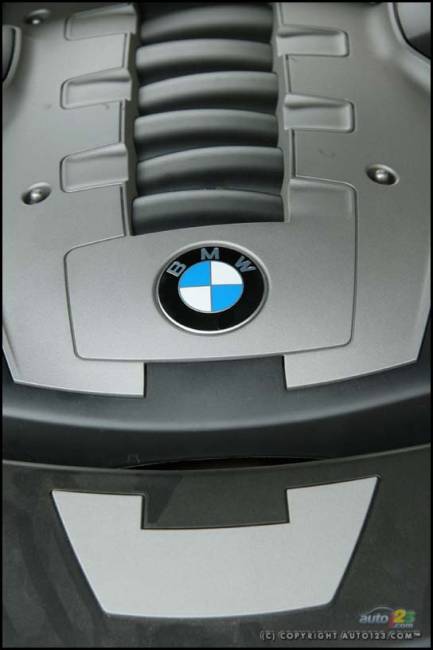 BMW 650i 2006 (Photo: Philippe Champoux, Auto123.com)