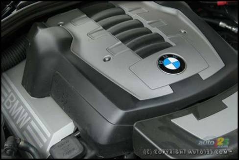 BMW 650i 2006 (Photo: Philippe Champoux, Auto123.com)