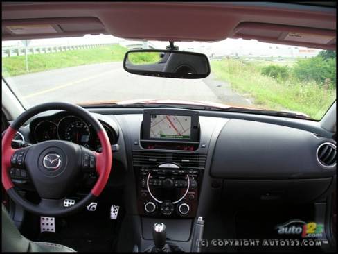 Mazda RX-8 GT 2006 (Photo: Michel Deslauriers, Auto123.com)