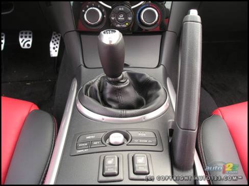 Mazda RX-8 GT 2006 (Photo: Michel Deslauriers, Auto123.com)