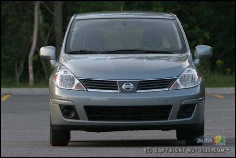 2007 Nissan Versa 1.8 SL (Photo: Philippe Champoux, Auto123.com)