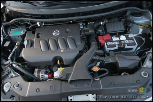 2007 Nissan Versa 1.8 SL (Photo: Philippe Champoux, Auto123.com)