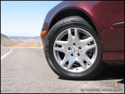 Mercedes-Benz E320 Bluetec 2007 (Photo: Mathieu St-Pierre, Auto123.com)