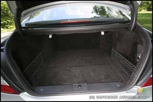 Mercedes-Benz S550 2007 (Photo: Philippe Champoux, Auto123.com)