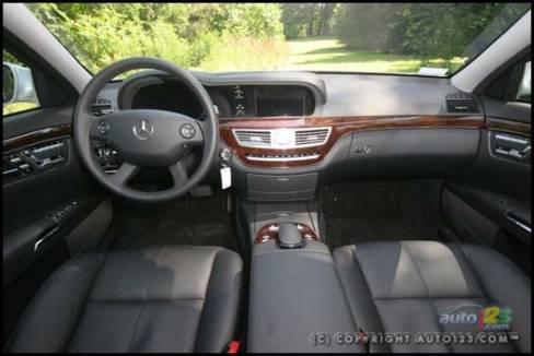 Mercedes-Benz S550 2007 (Photo: Philippe Champoux, Auto123.com)