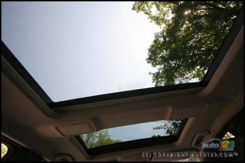 Mercedes-Benz S550 2007 (Photo: Philippe Champoux, Auto123.com)