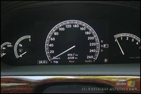 Mercedes-Benz S550 2007 (Photo: Philippe Champoux, Auto123.com)